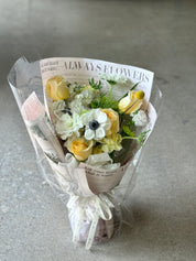 Cream yellow mixed bouquet