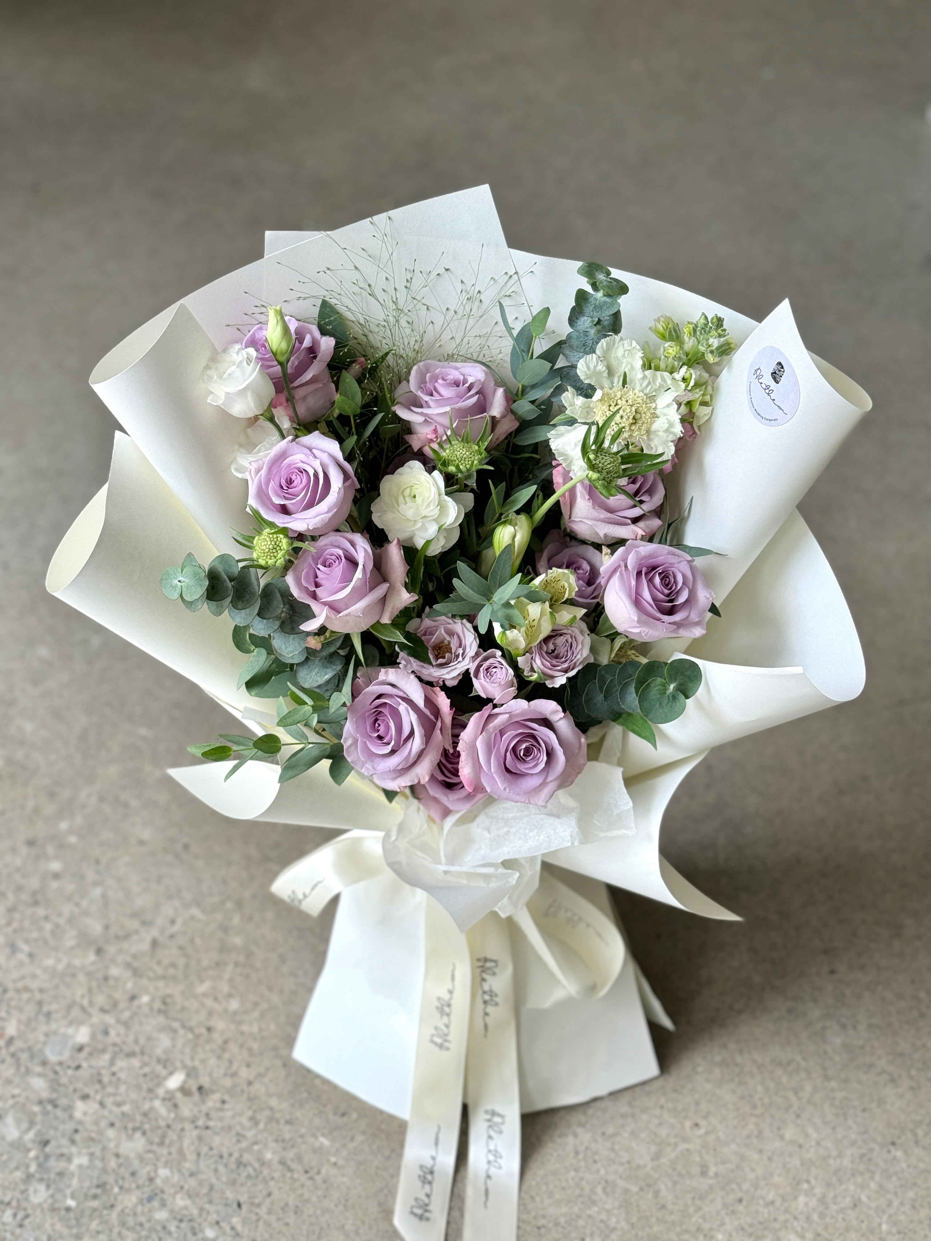 Lavender rose ocean song mixed bouquet