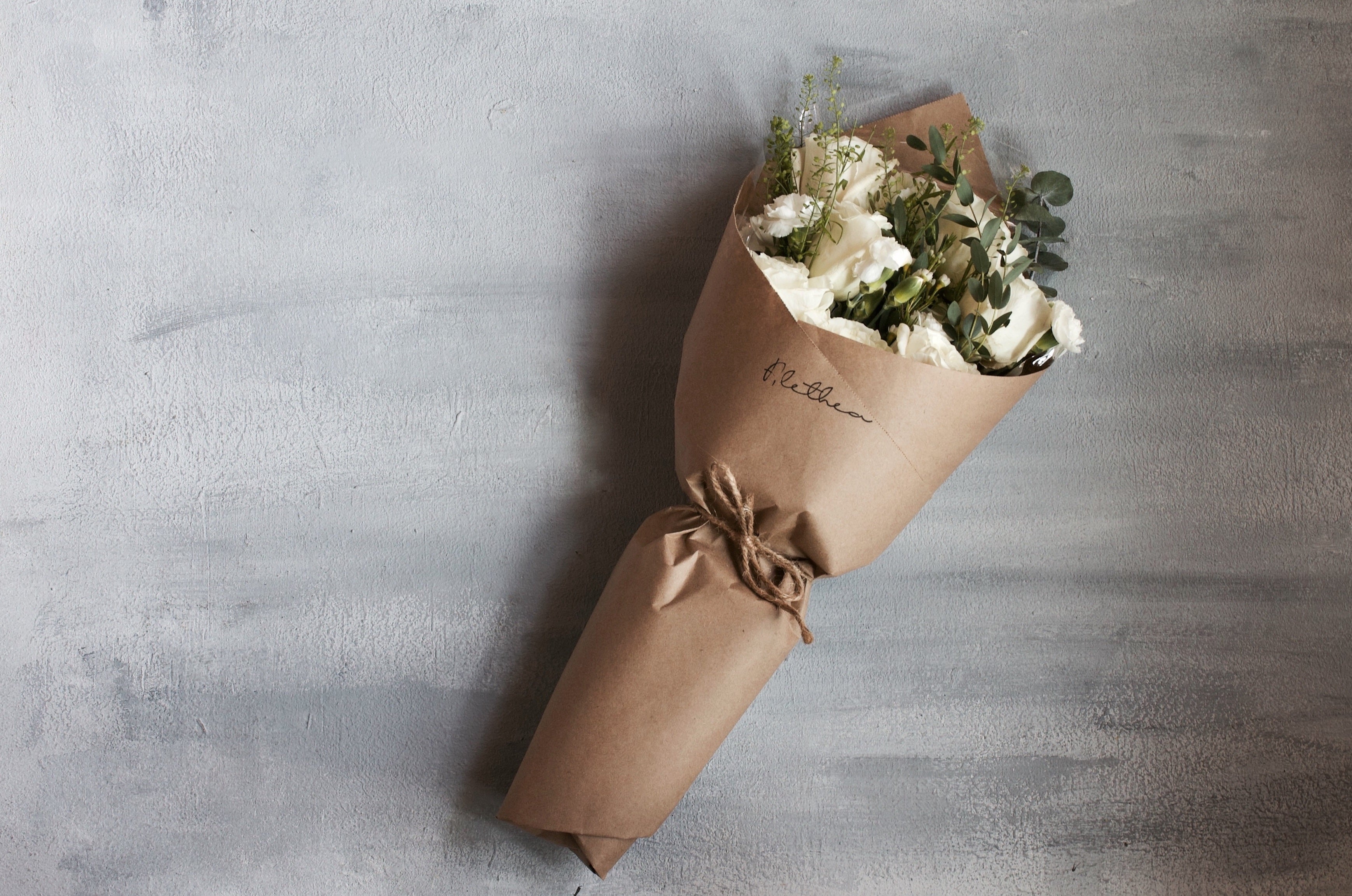 Alethea Earth Bouquet - White Tone