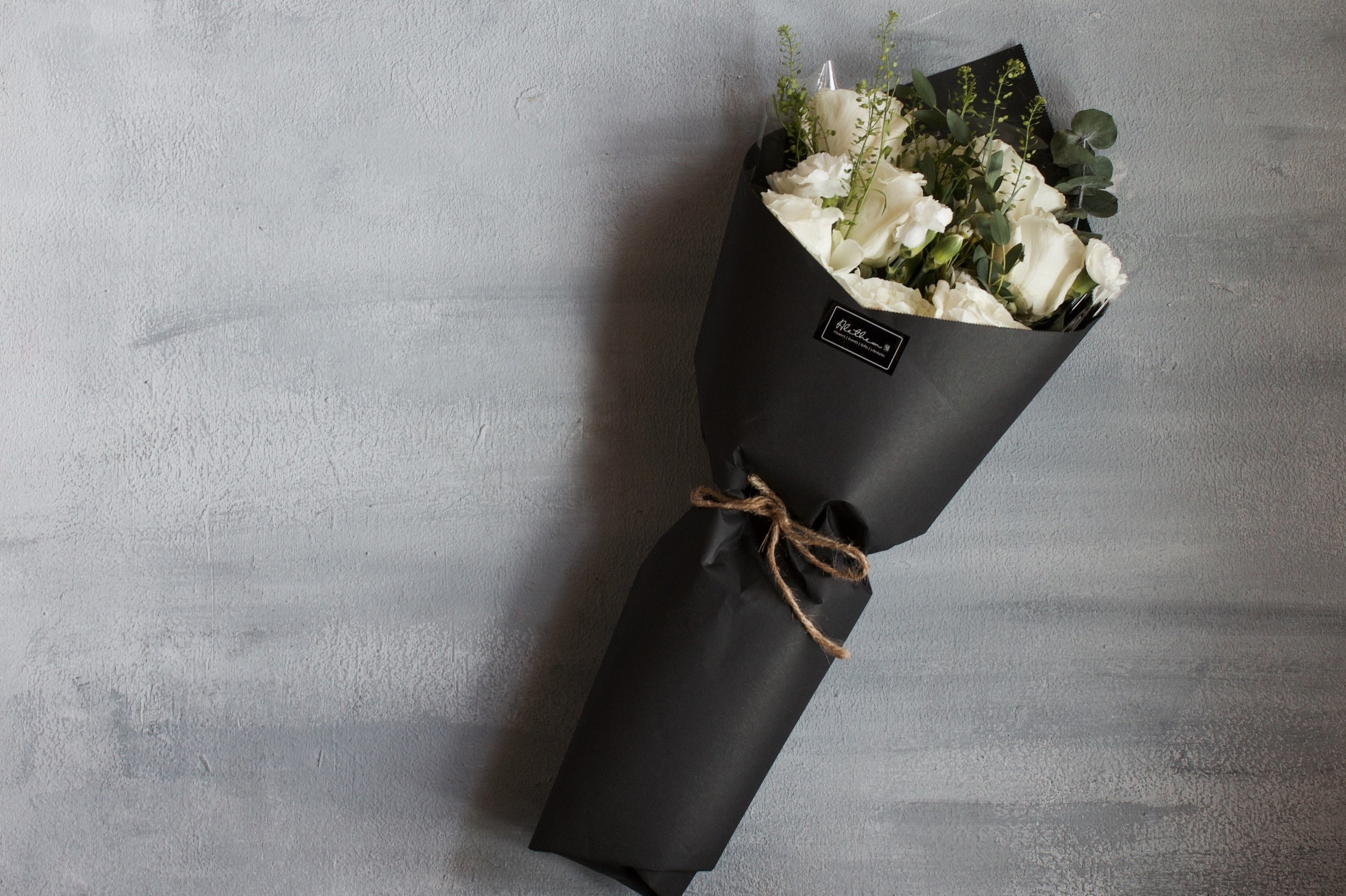 Alethea Earth Bouquet - White Tone