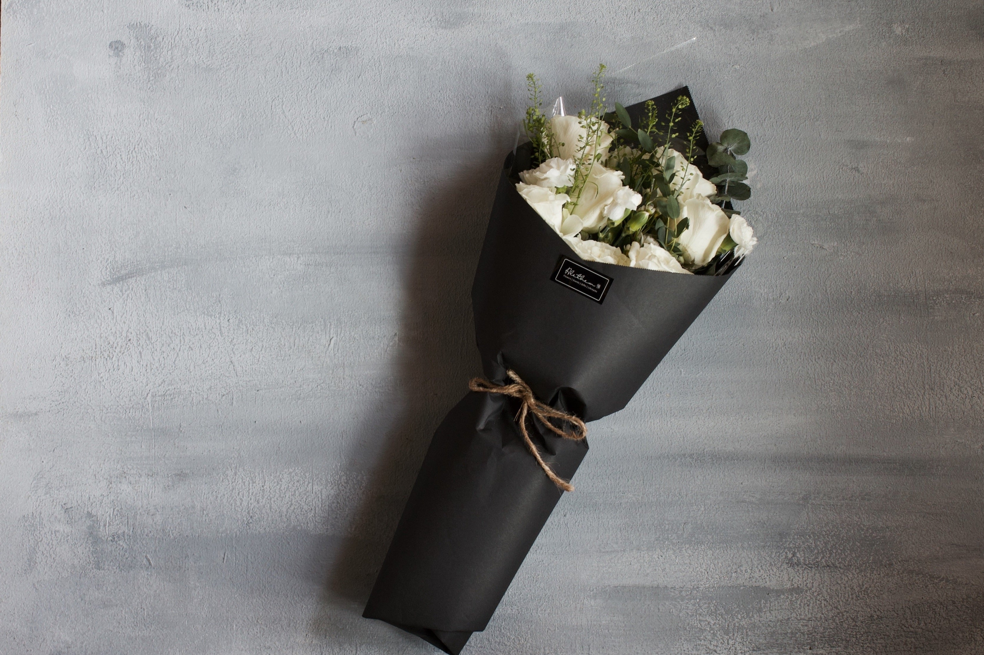 Alethea Earth Bouquet - White Tone