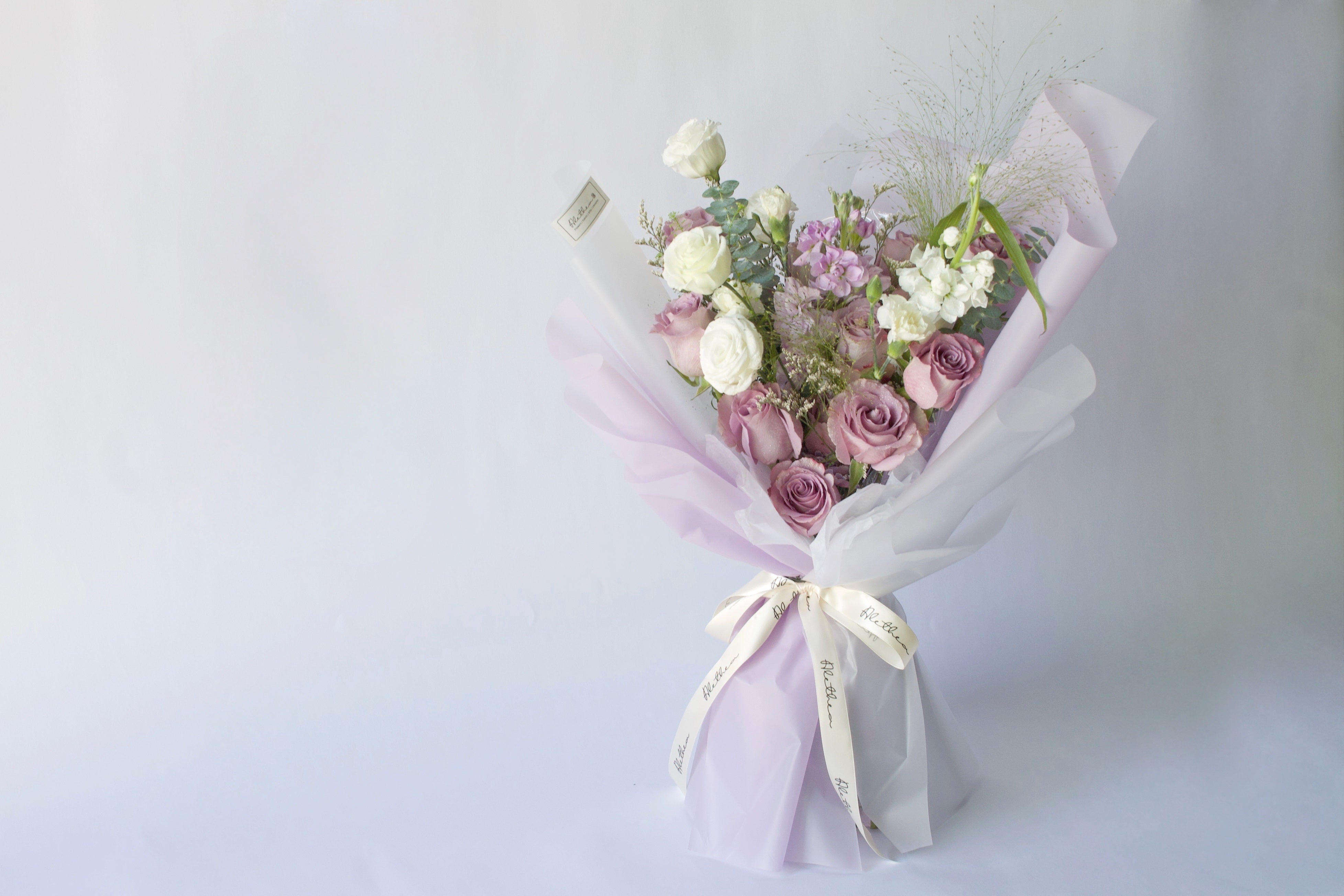 Alethea Urban Bouquet - Lavender Tone