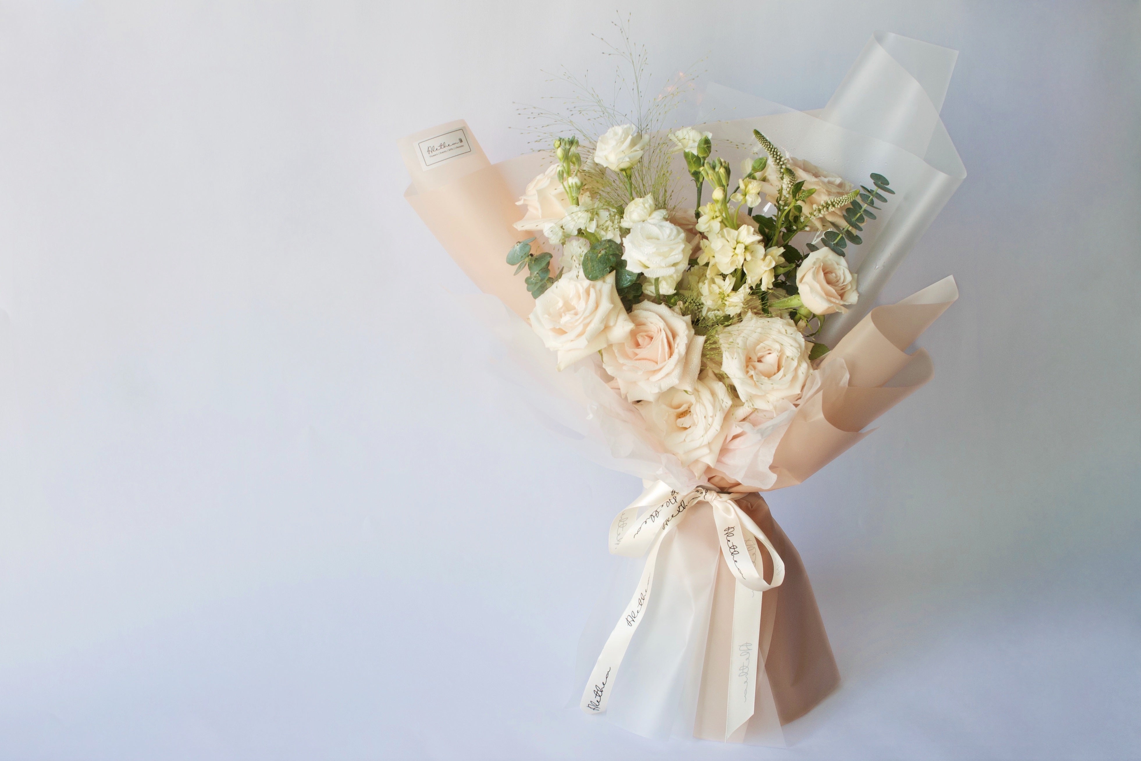 Alethea Urban Bouquet - Champagne Tone