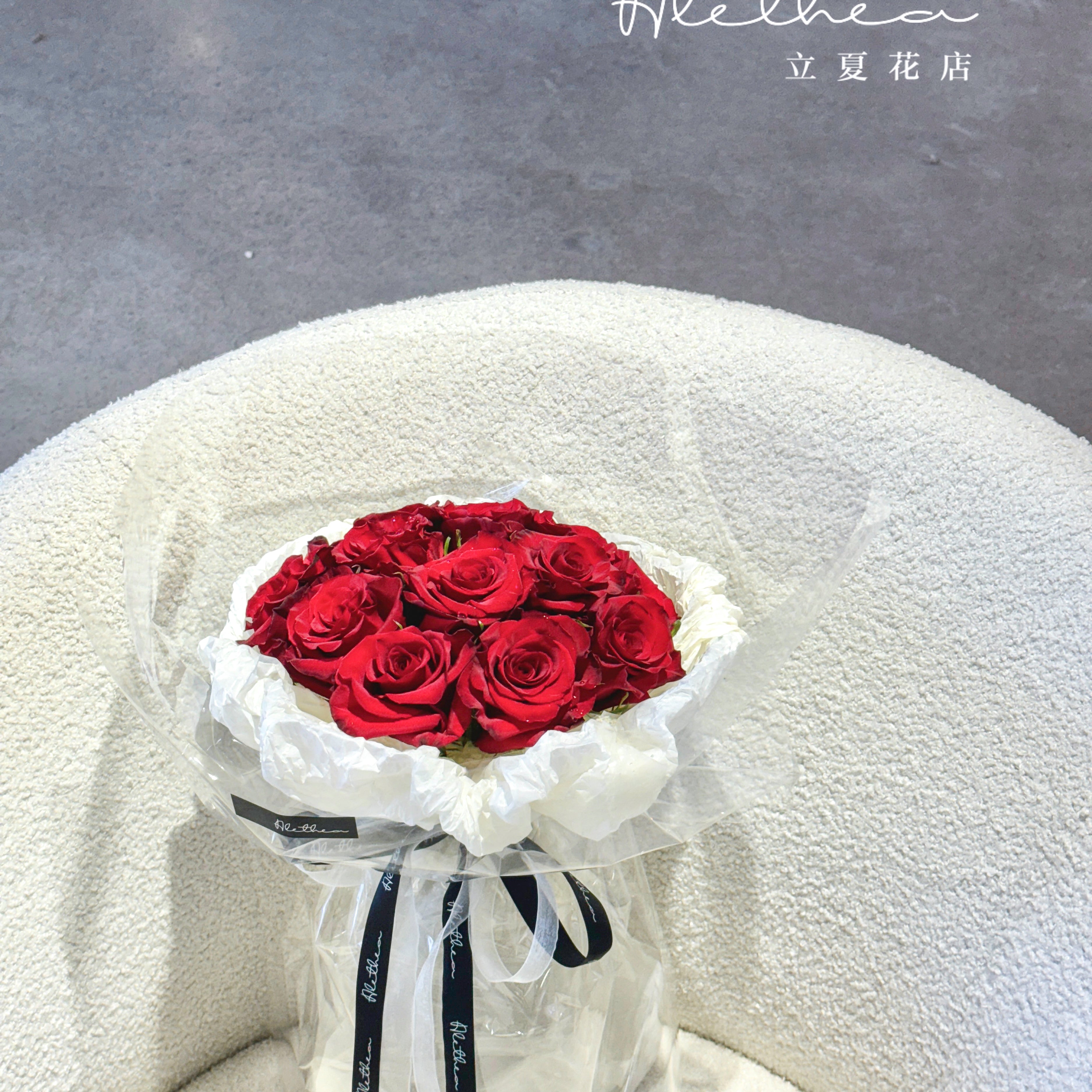 TimelessBloomRoseBouquet.jpg