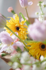 Golden Embrace-2025 Mother’s Day