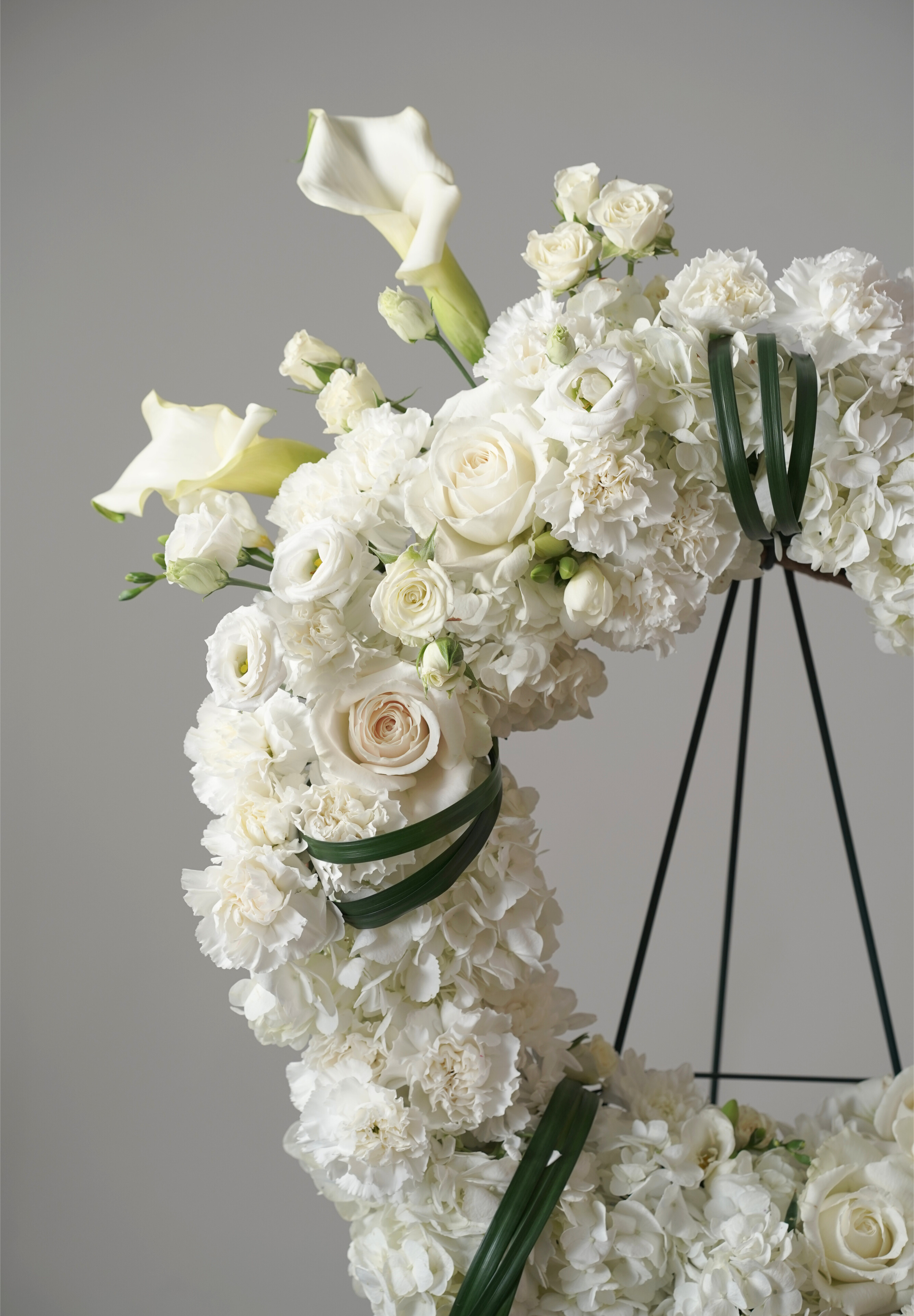 White Funeral Flowers Circle Wreath