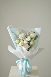 2025 Graduation Bouquet- White Tone