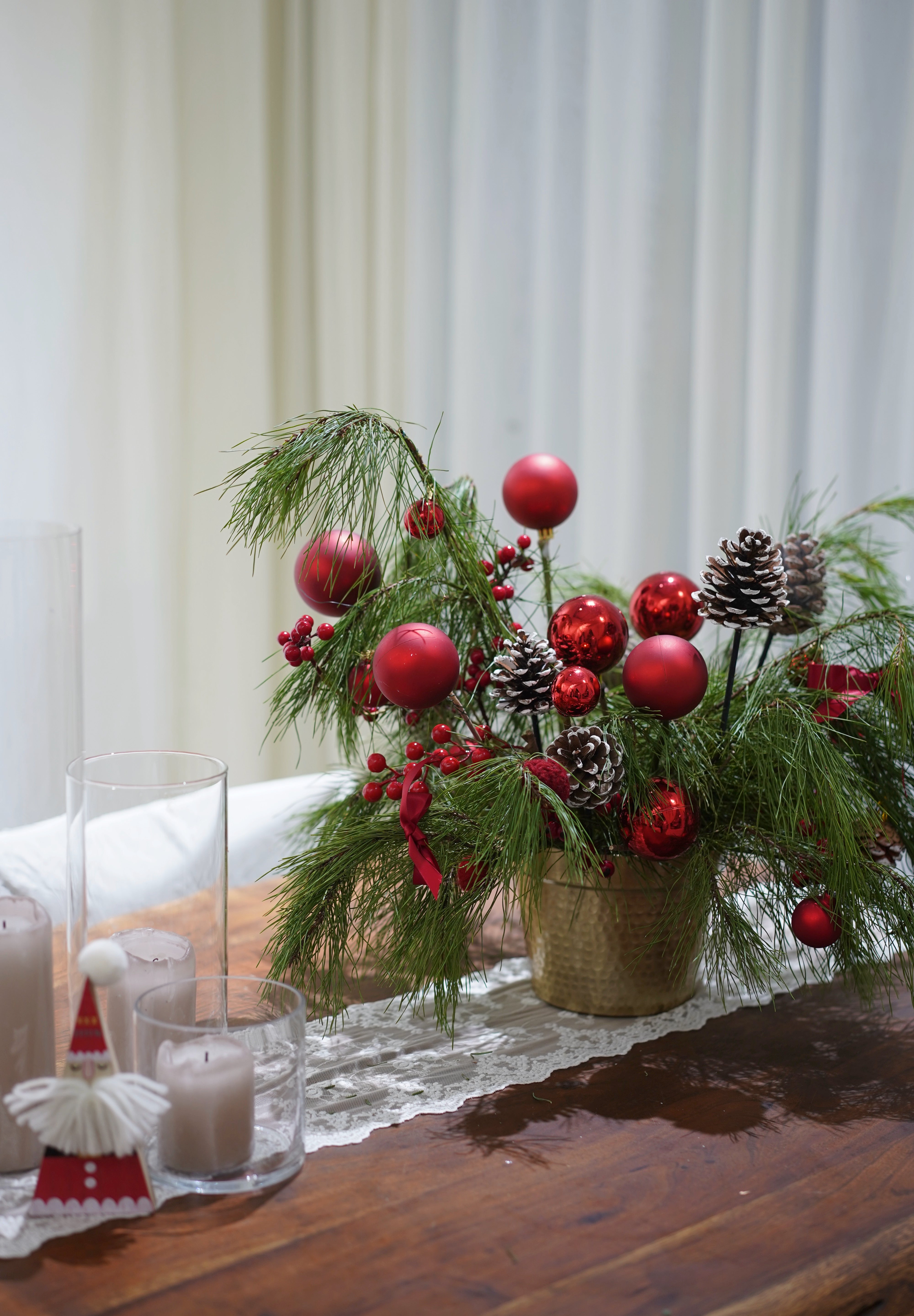 Winter Red Berry Christmas Centerpiece