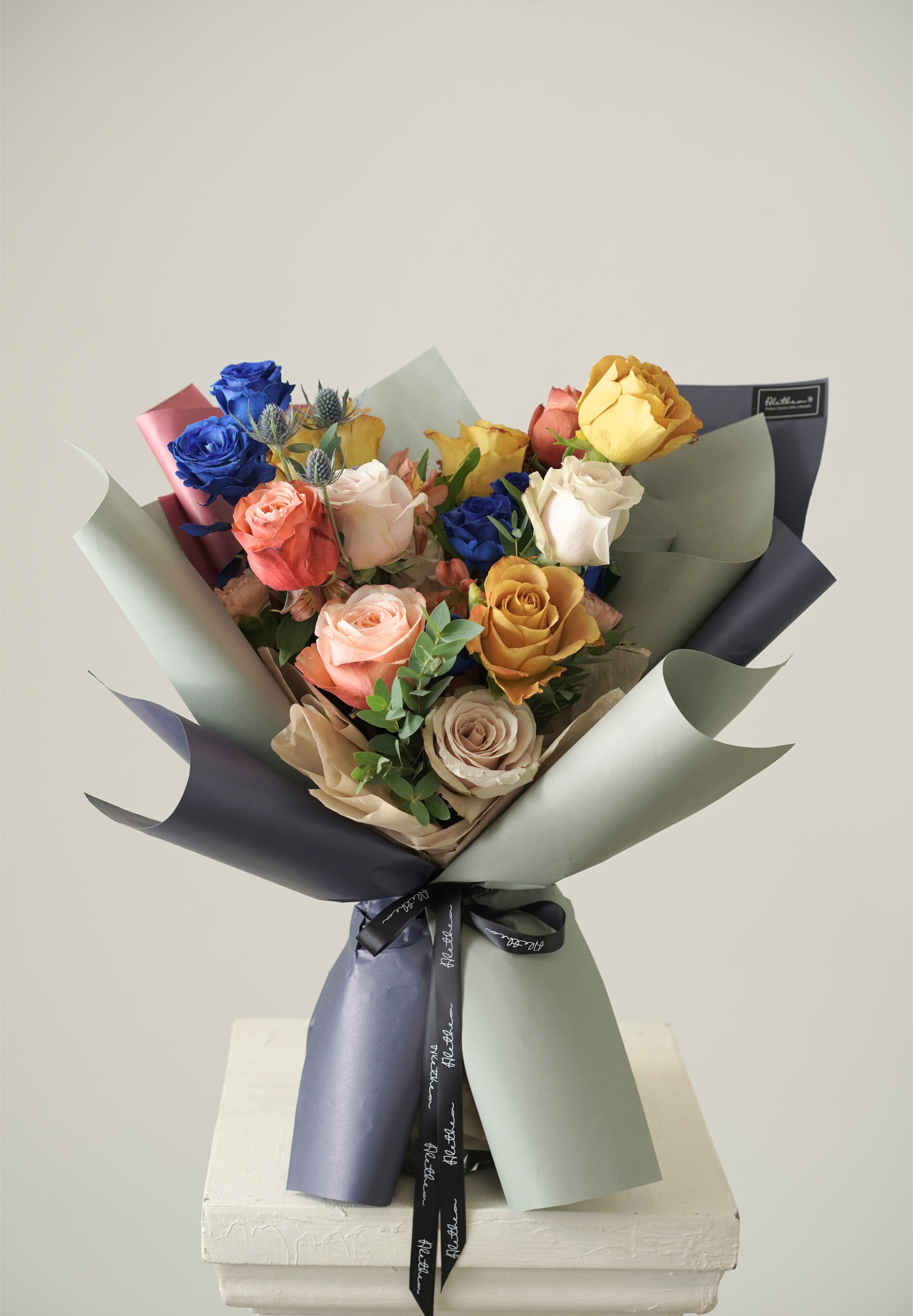 Alethea Leo Bouquet - Zodiac Sign - For Him