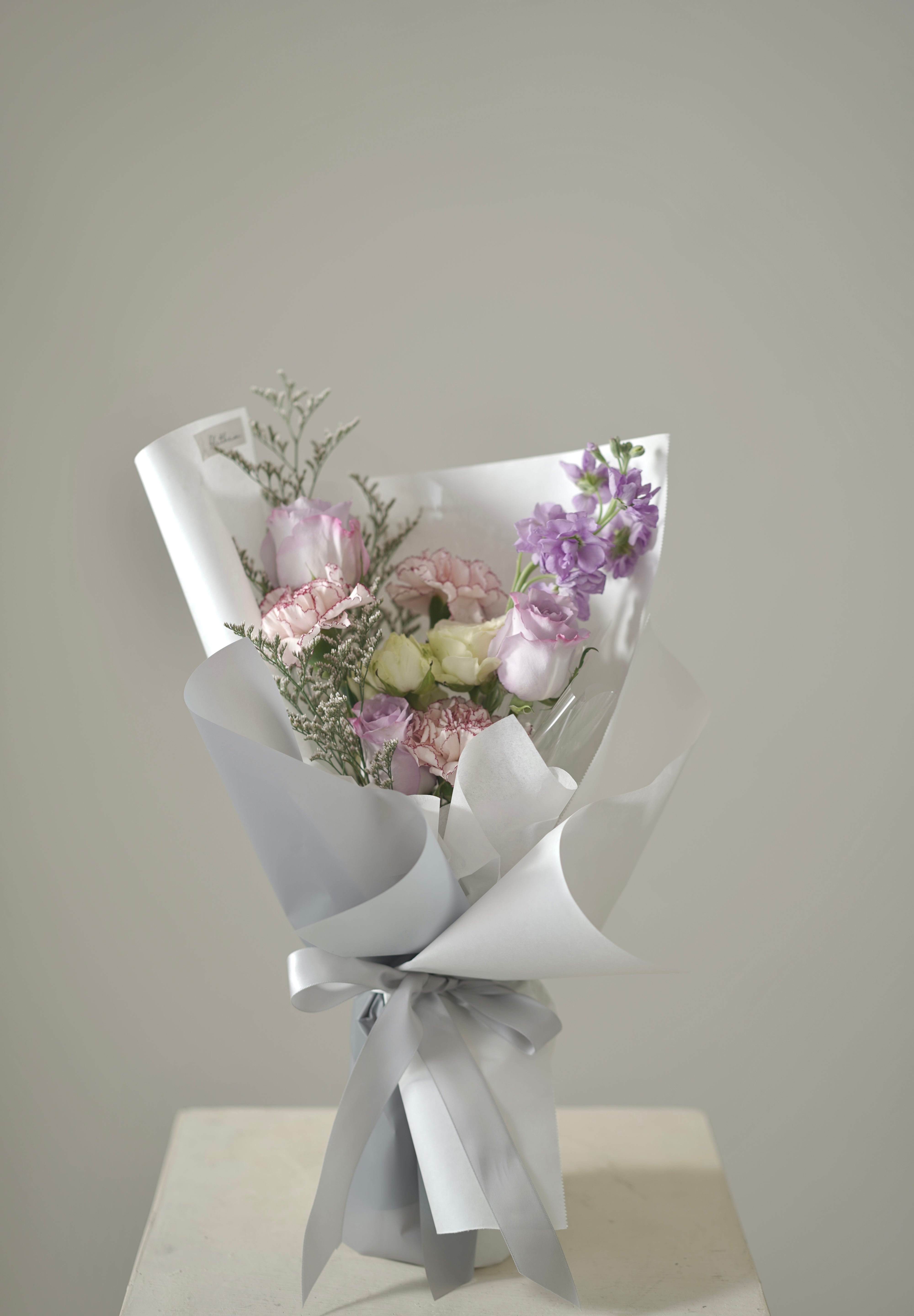 2025 Graduation Bouquet-Lavender Tone