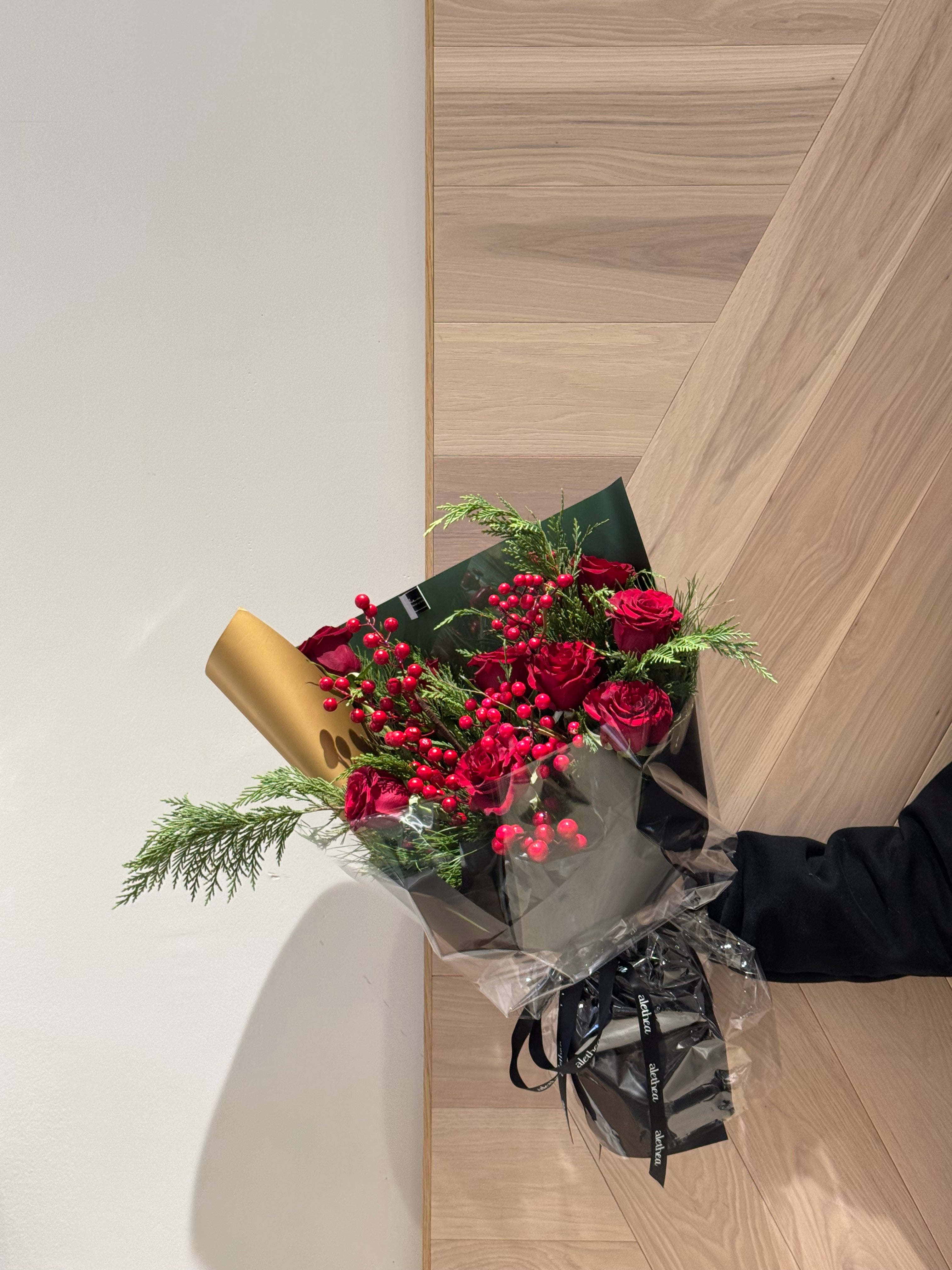 Rose & Berry Christmas Bouquet