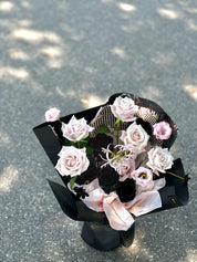 Blush&Noir Bouquet - Qixi 2023